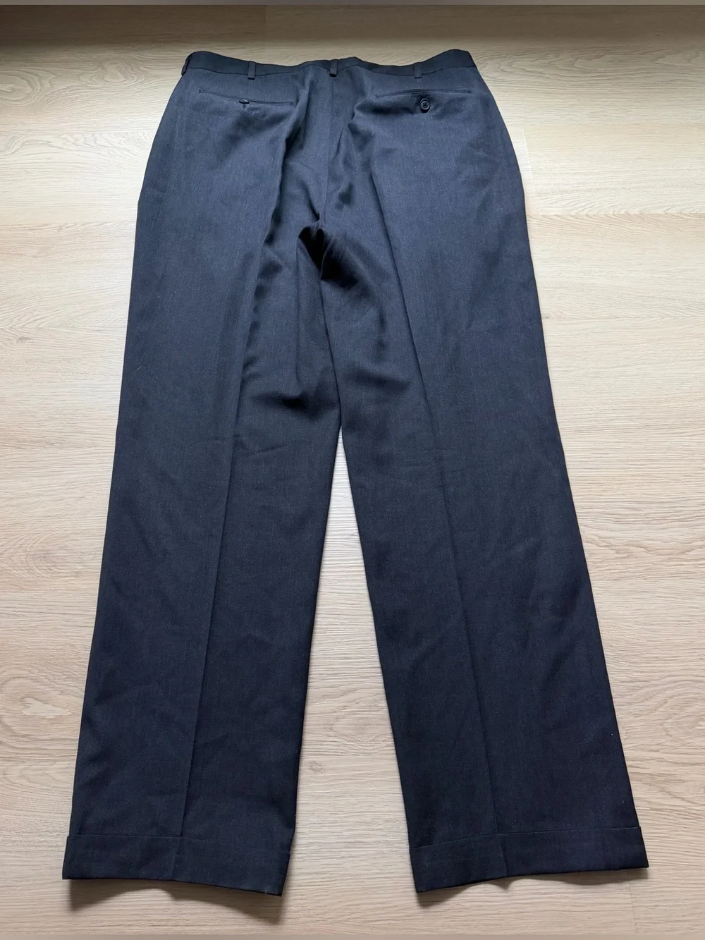 Jos A Bank Pants Mens 36x31 Gray Wool Pleated Dress Trousers Formal Slacks